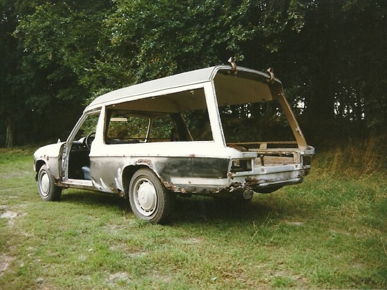 W115 Rappold Bestattungswagen mit W116 Front