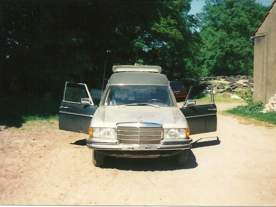 W115 Rappold Bestattungswagen mit W116 Front