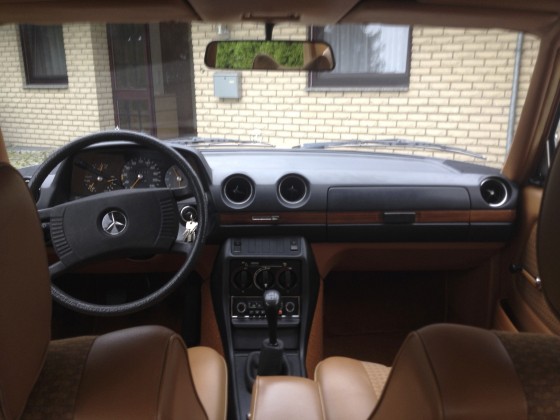 W123 Innenraum